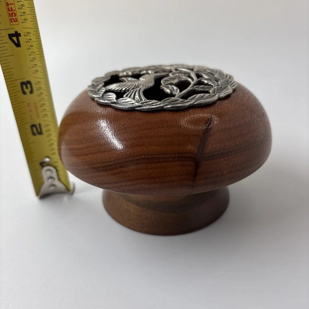 VTG Wood Round Bowl Pewter Humming Bird Lid Jewelry Keepsake Box Potpourri